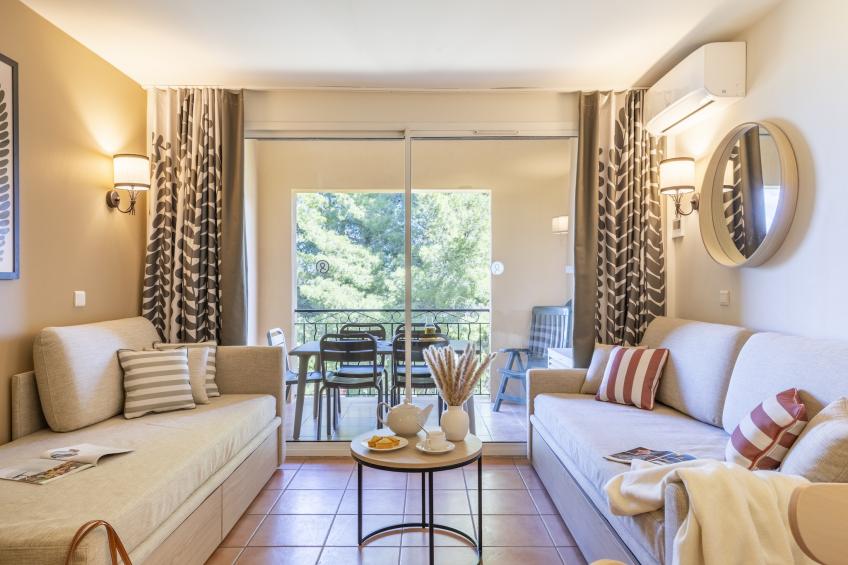 Pierre & Vacances Village Pont Royal en Provence Apartment 5 people - 1 bedroom - Balcony or terrace - Air-conditioned - Renovated