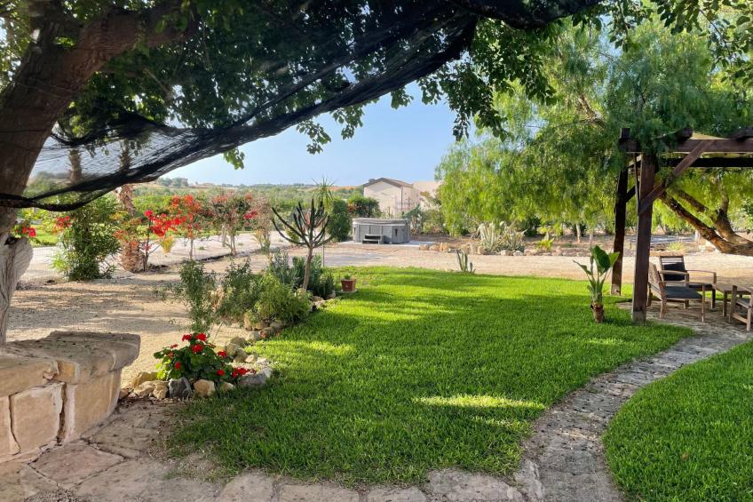 in Noto mit Terrasse, Garten und gemeinsamem Pool - foto 20