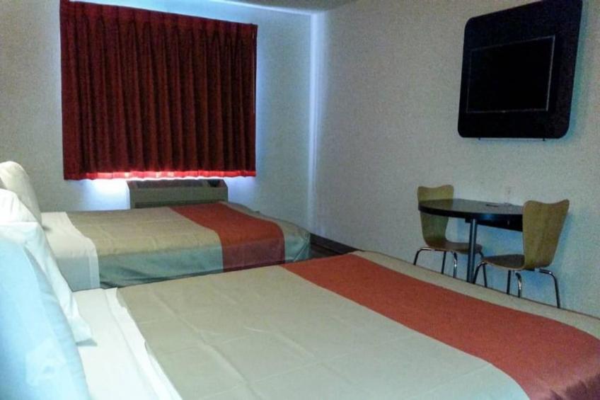 2 Queen Beds  Non-Smoking - foto 19