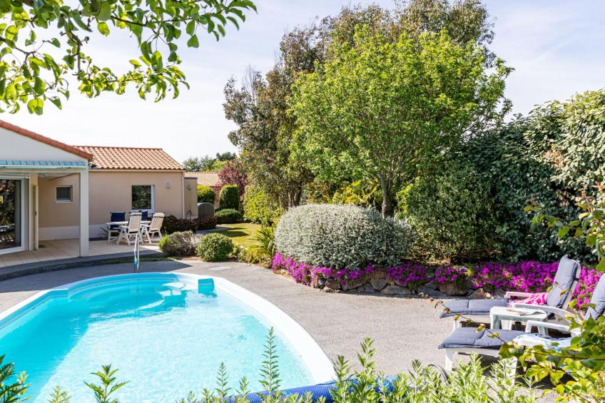 "Acacia" mit eigenem Pool