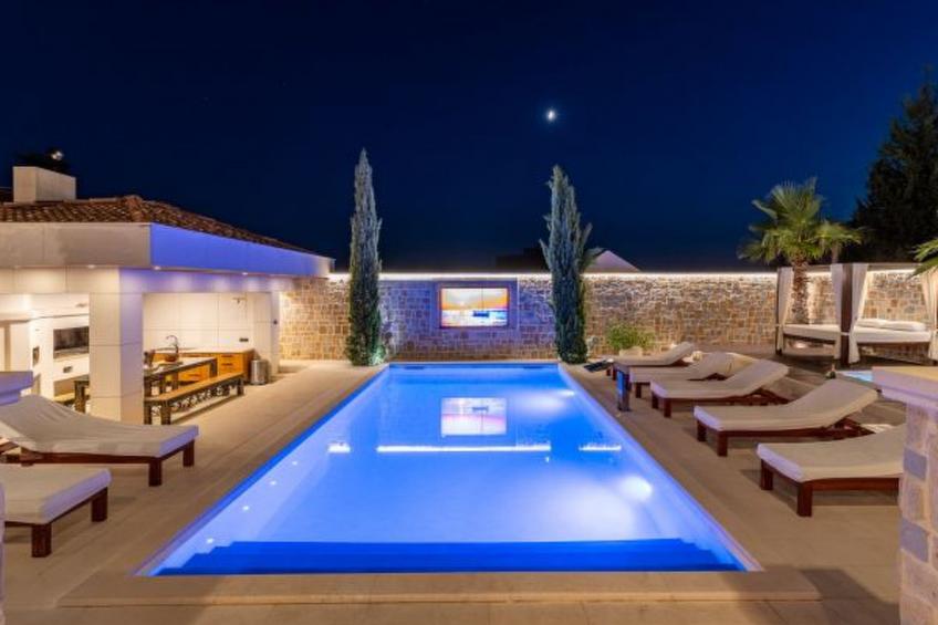 Villa Nena with heated pool, jacuzzi and sauna - foto 18