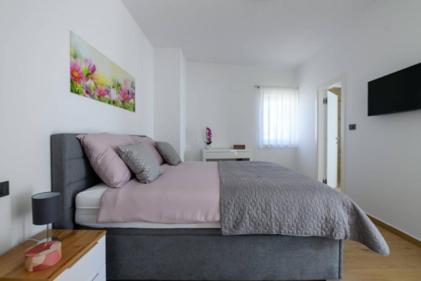 Villa Grande, klimatisiert und mit Pool in Jursici - foto 8