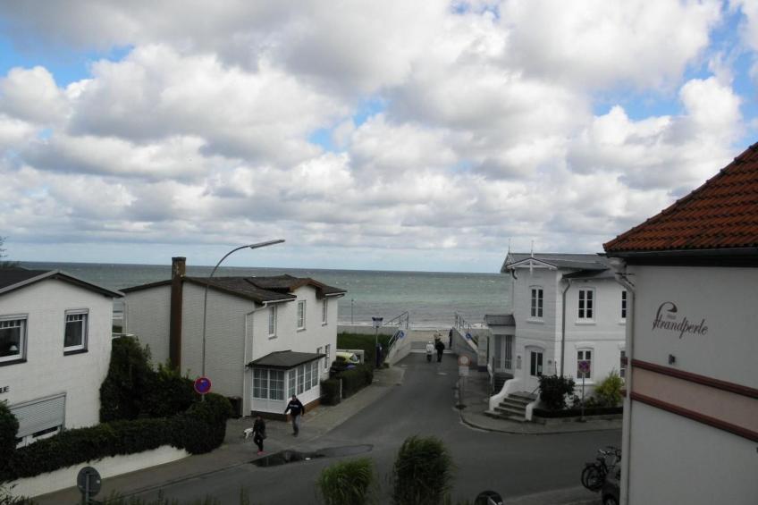 Freundlich eingerichtete Wohnung mit Meerblick - foto 3