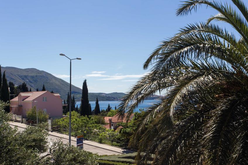 Apartments Djurkovic - Two-Bedroom Apartment with Shared Terrace and Sea View - foto 15