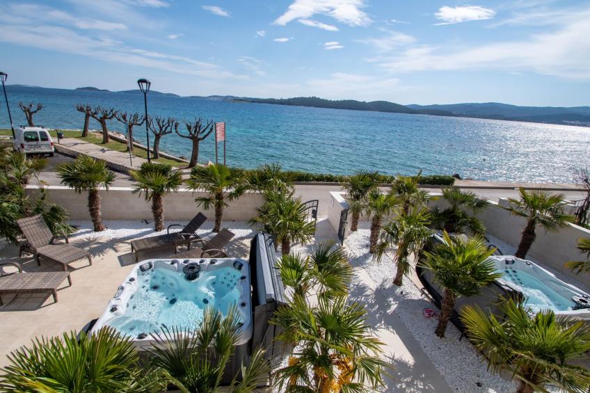 Surtini Villa Orebić Jakuzi Erste - foto 35