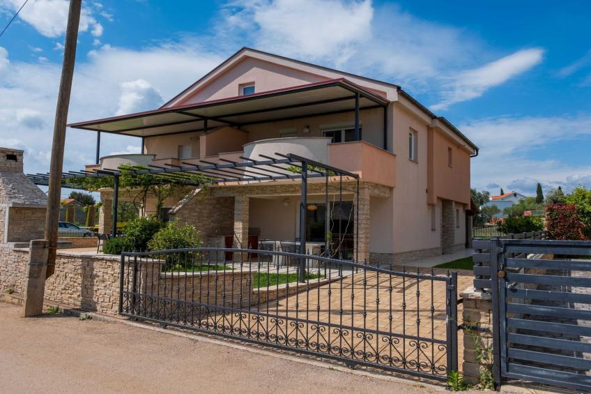 Charming  Three Bedroom House  Turanj - foto 34