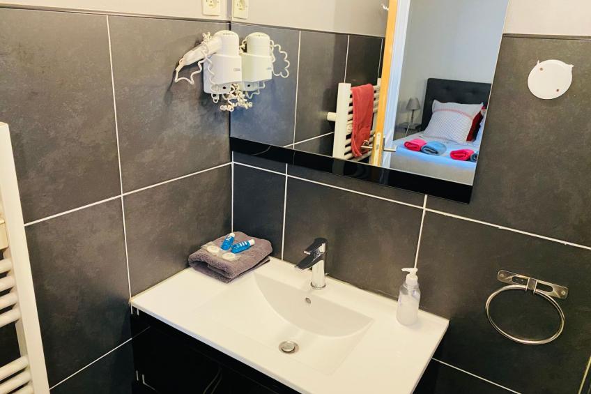 Studiowohnung mit Terrasse - Pool, Tennis, Bouleplatz - foto 16