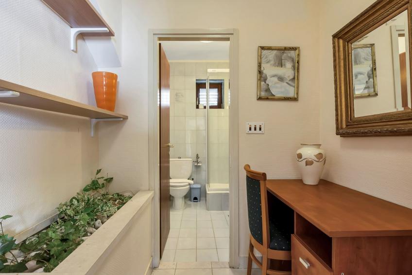 Tolle Wohnung in Drašnice mit Schönem Garten - foto 77