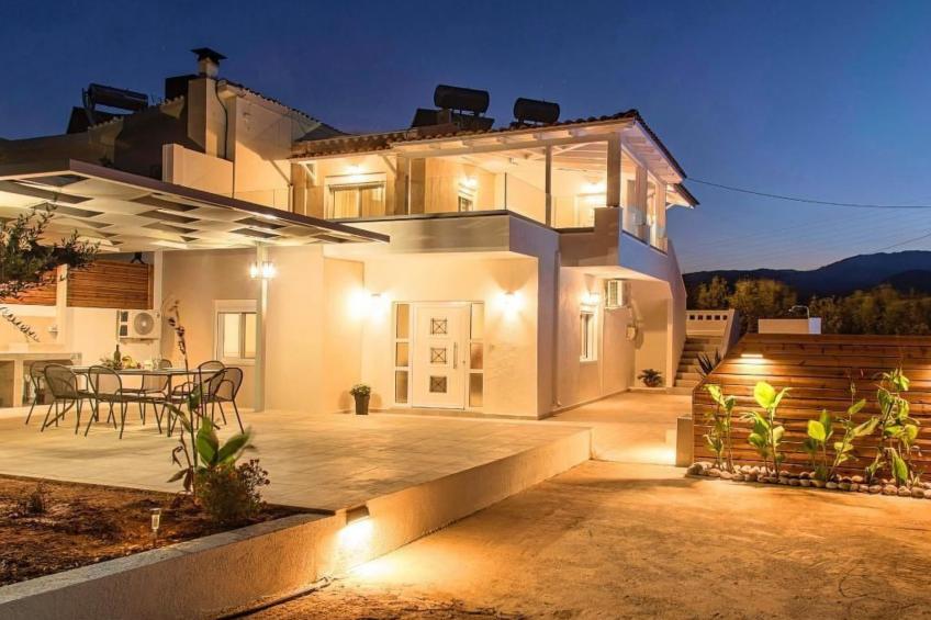 Villa "Etoile Villa" mit Blick auf das Wasser - foto 35