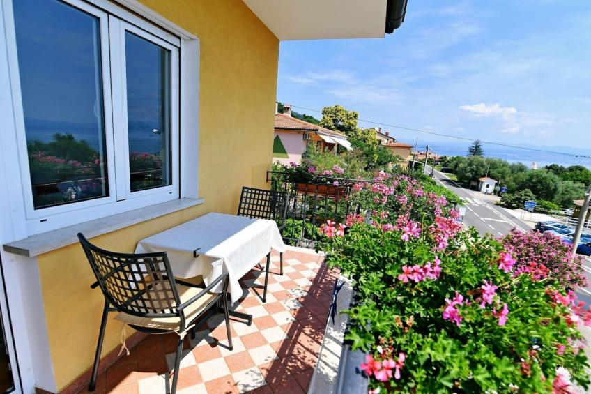 Scenic Retreat Rooms and Family Apartments - Double Room with Balcony 1 - foto 7