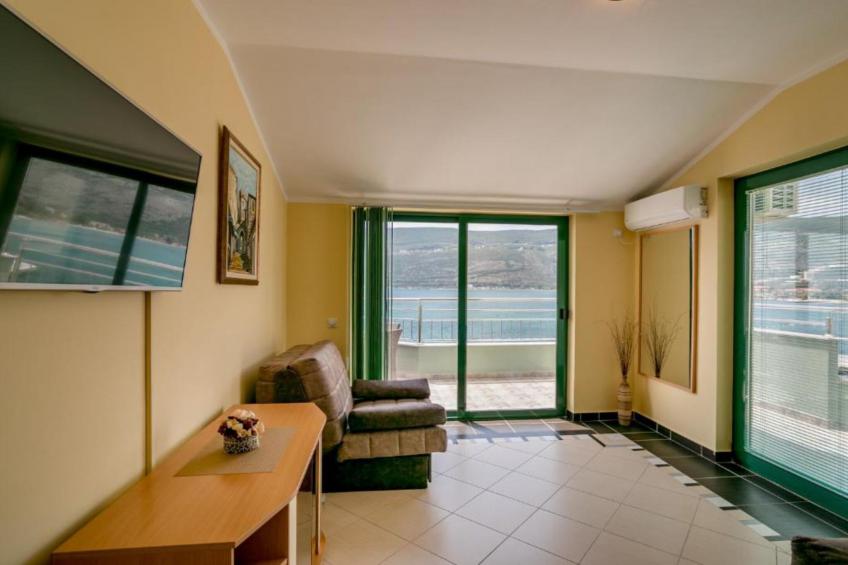 Amor Residence - One Bedroom Apartment with Terrace and Sea View (1 ) - foto 3