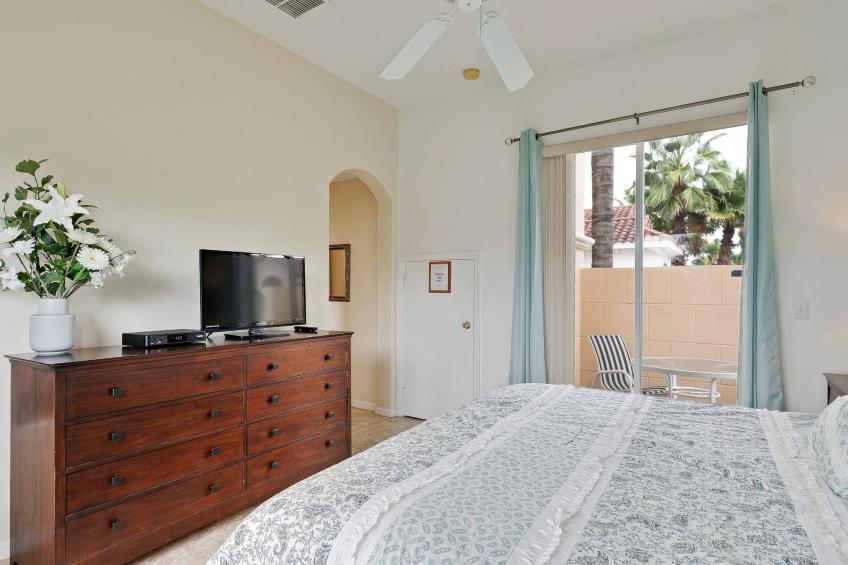 Geräumige Familienvilla mit privatem Pool und Spa in Südwestlage - foto 7