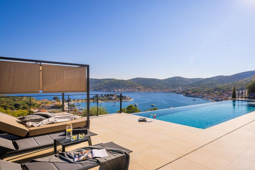 Breathtaking Villa  Vis Five Bedroom Villa with the Pool - foto 78