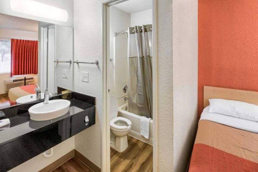 1 Full Bed  Non-Smoking - foto 10