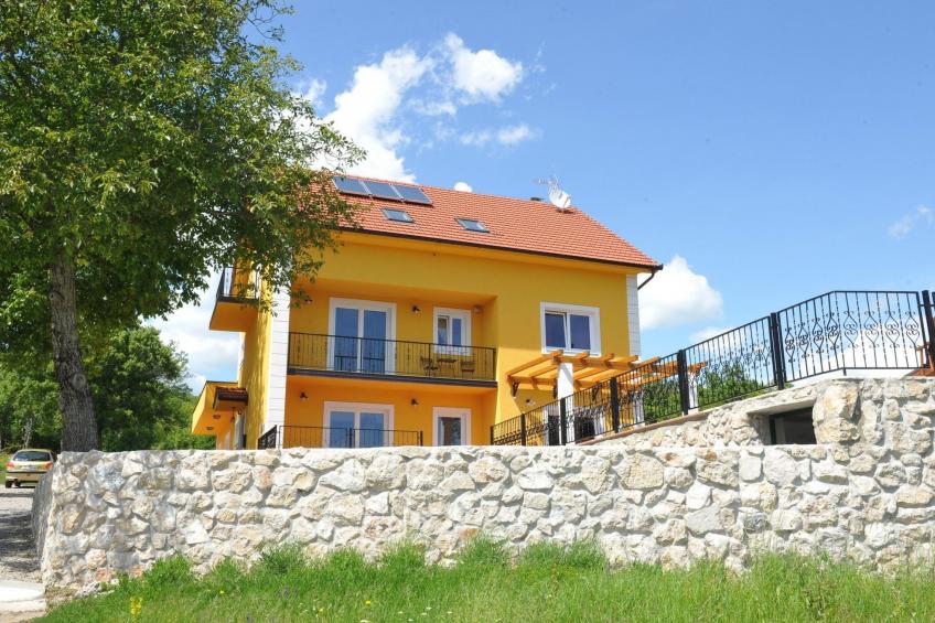 Alleinstehendes Ferienhaus mit Swimmingpool - foto 30