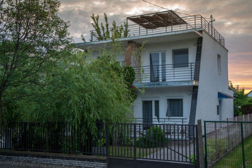 Doppelhaushälfte für sechs Personen mit Garten