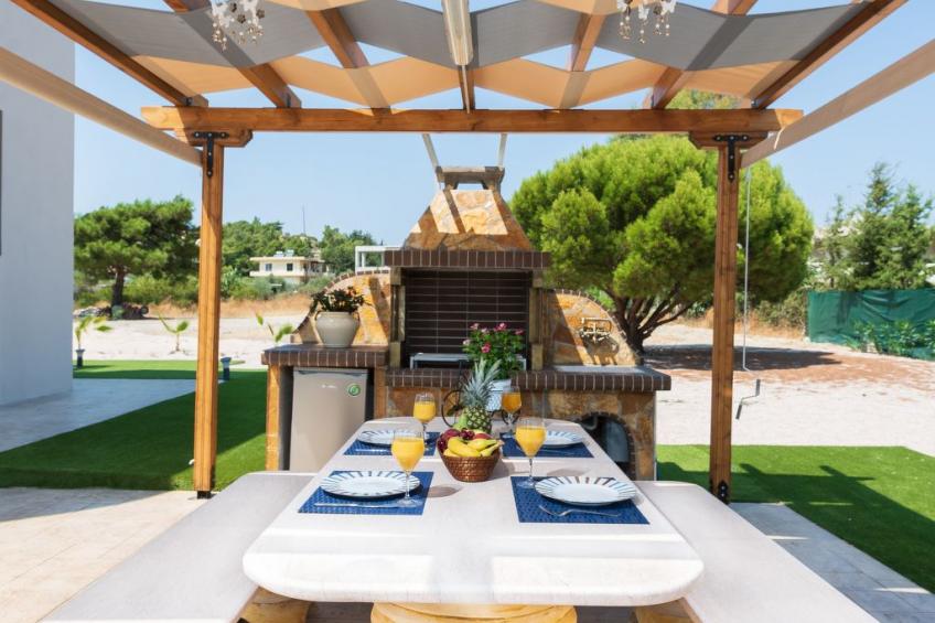 Sun's Reach Villa mit Schwimmbad - foto 12