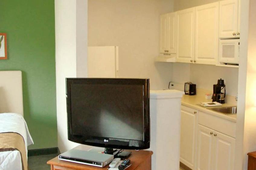 2 Queen Beds | Mobil Access Tub Nsmk Kitchen - foto 18