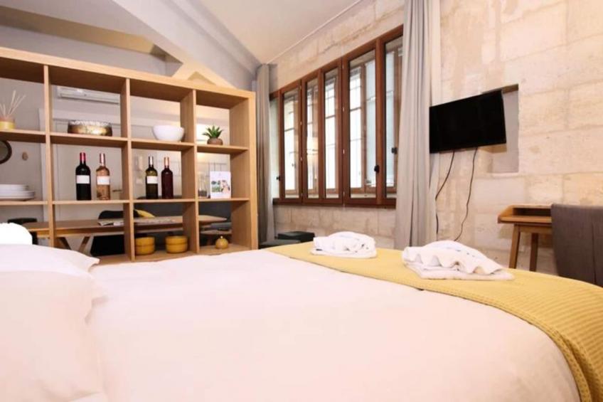 Superbe Appartement Typiquement Bordelais En Hypercentre Pour 4 Personnes