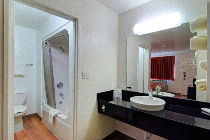 2 Full Beds  Micfridge - foto 4