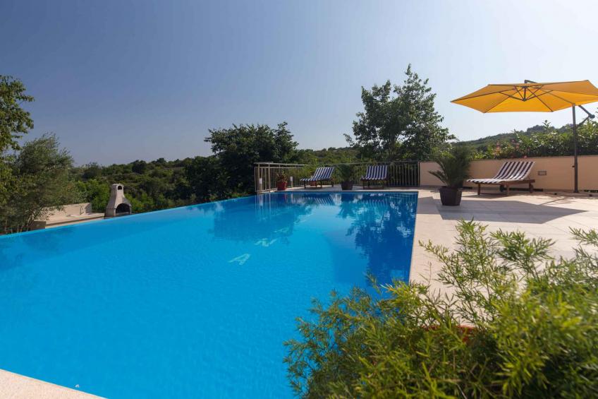 Holiday apartment with pool and air conditioning - BF-T7VG - foto 9