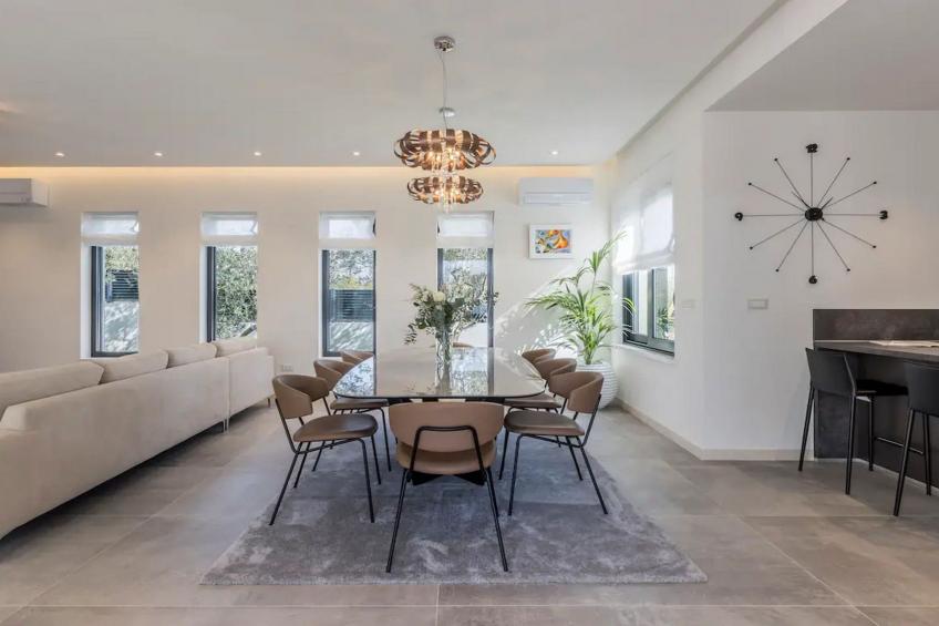 Sophisticated Oasis Residence Villa with Pool - Three Bedroom Villa with Pool - foto 5