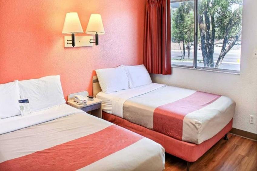 2 Full Beds  Micfridge - foto 6