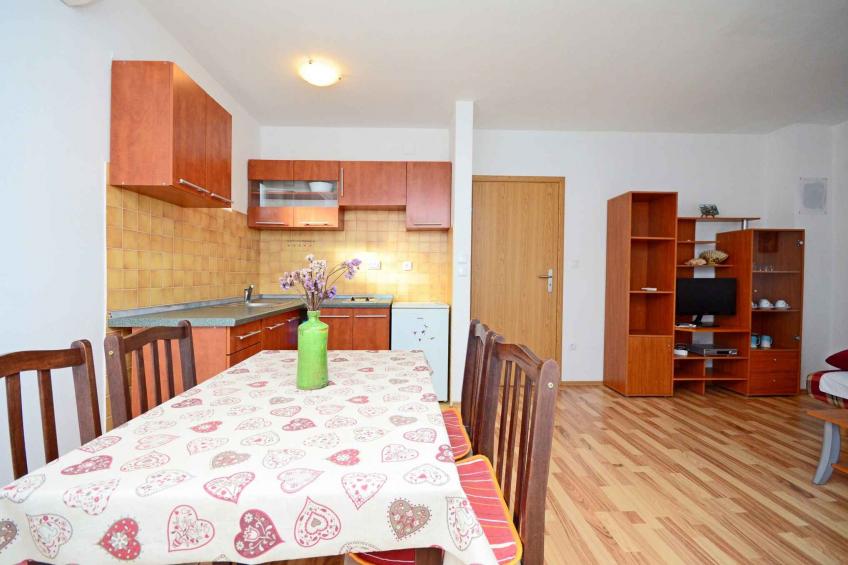 Holiday apartment with barbecue and balcony - BF-XPV6F - foto 13