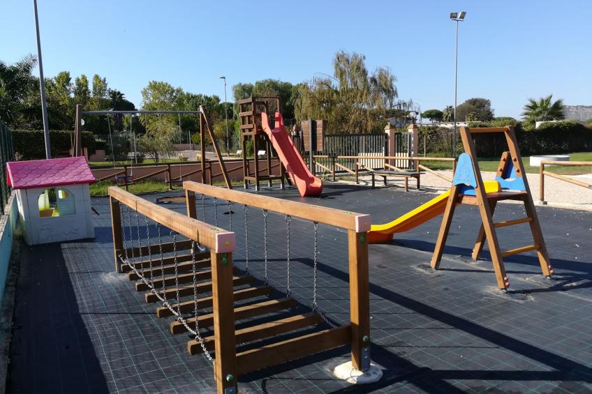 Charmantes Haus in Fondi mit überdachter Veranda - foto 16