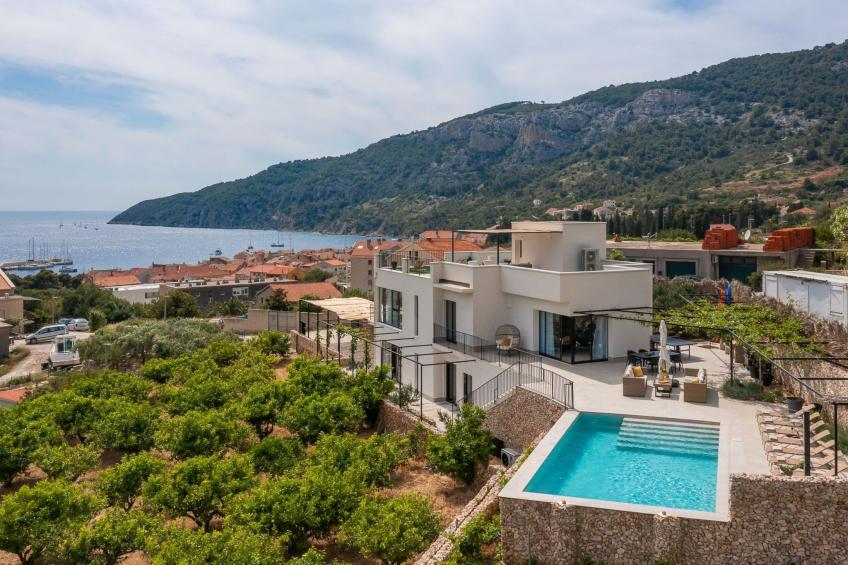 Luxuriöse Villa Envivo Komiža mit Pool und professionellem Fitnessstudio - foto 14