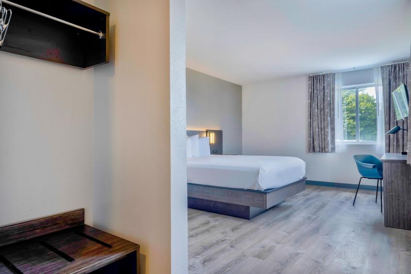 1 King Bed  Non-Smoking - foto 11