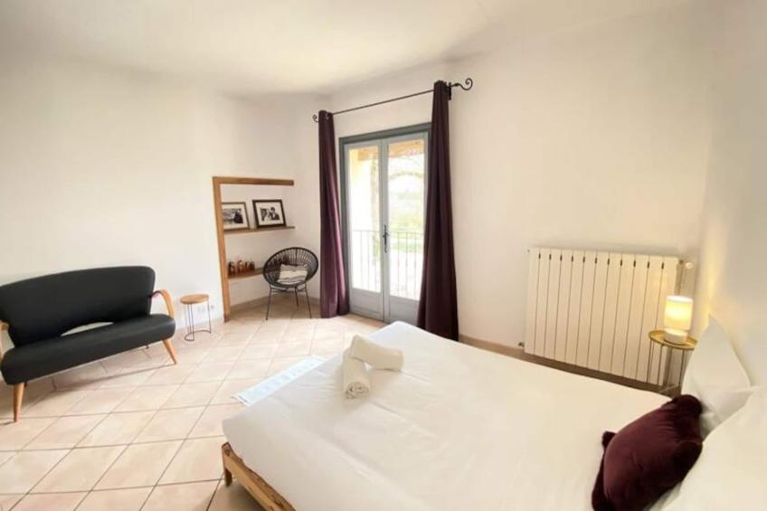 84b7 - Logement Dans Mas De Charme Du Xviiième Siècle - foto 47