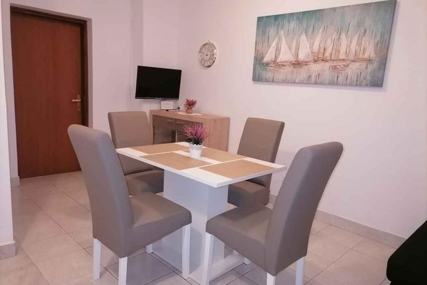 Holiday apartment mit Balkon - BF-TZ8X2 - foto 9