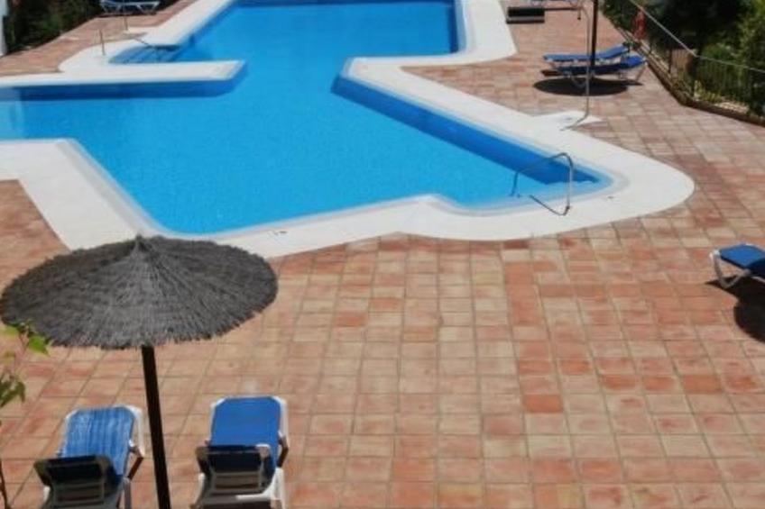 Helle, modernisierte Wohnung mit mehreren Pools - foto 12