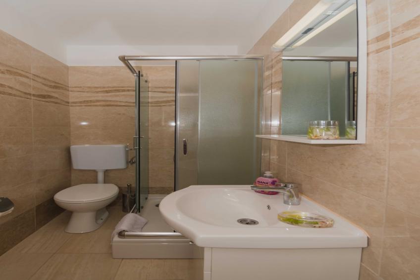 Apartment Lavanda - Four Bedroom Apartment with Hot tub and Terrace - foto 13