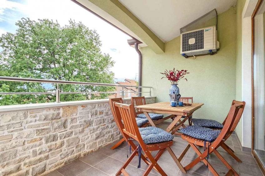 Vakantiehuis met verwarmd zwembad, biljart en tuinhuisje - BF-3CH77 - foto 5