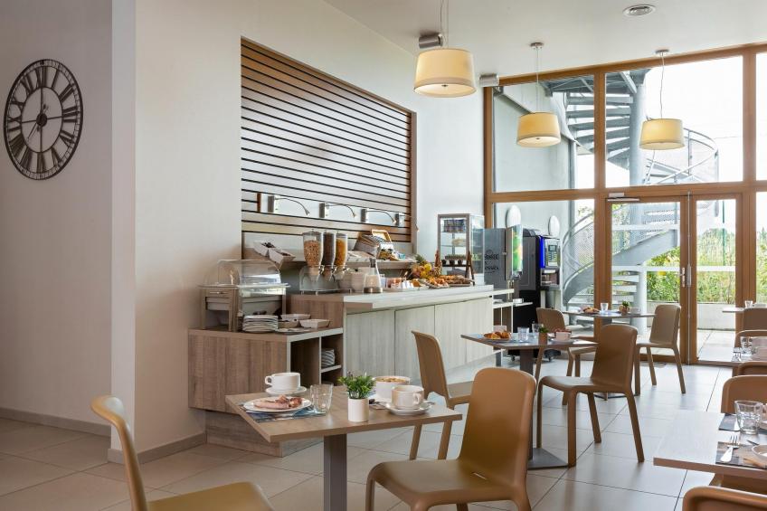 NEHÔ SUITES PORTE DE GENEVE - Triple Room - foto 16