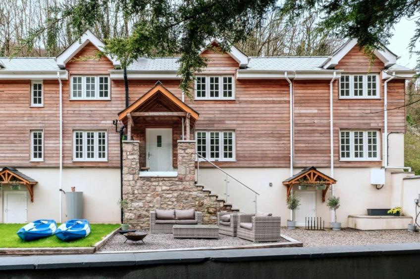 Alpine Cottage