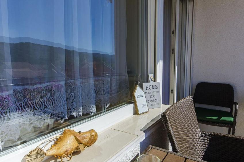 Tihana mit mediterranem Garten - foto 13