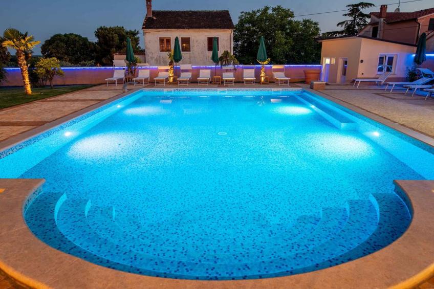 Vakantiewoning met zwembad en barbecue - BF-7N2G5 - foto 10