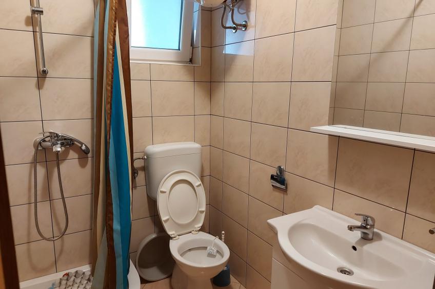 Wohnung in Pirovac mit Terrasse, Garten und Grill - foto 5