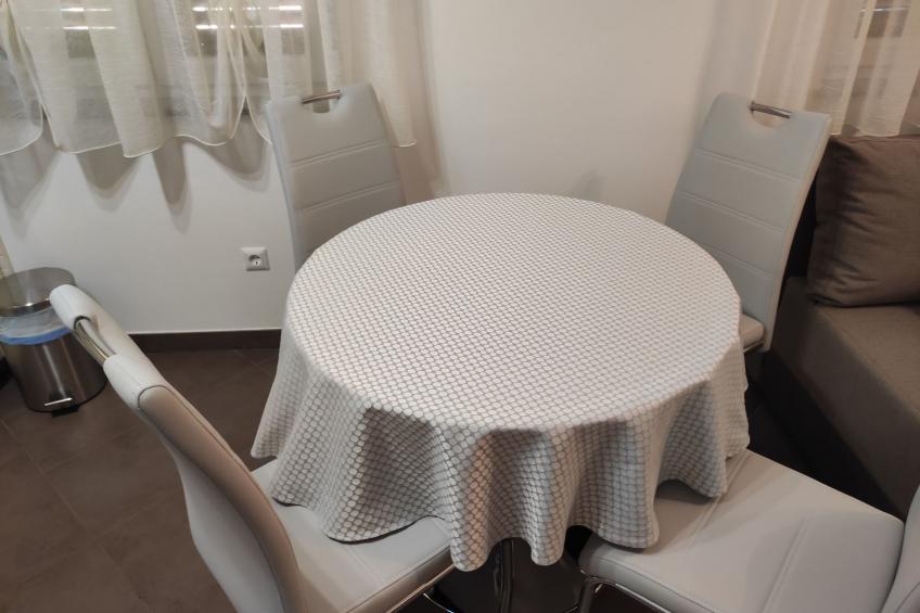 Große Wohnung in Gabonjin mit Großem Garten - foto 9