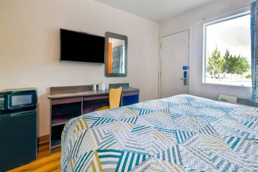 1 Queen Bed - foto 17