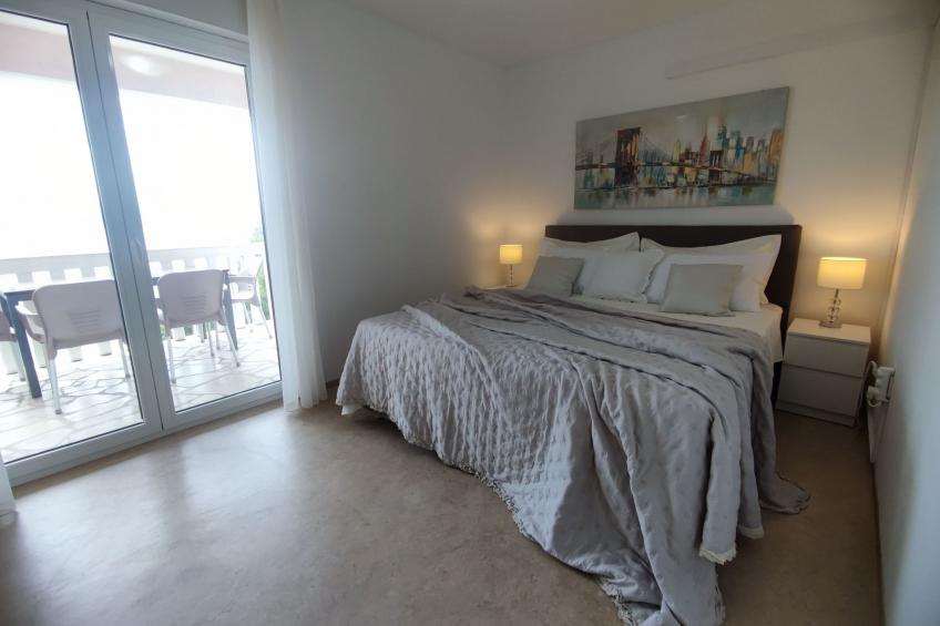 mit zwei Schlafzimmern und Pool - foto 6