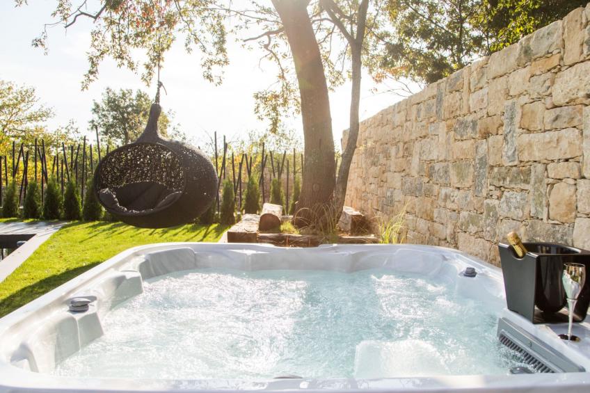 Exklusive Villa mit Swimmingpool und Whirlpool - foto 3