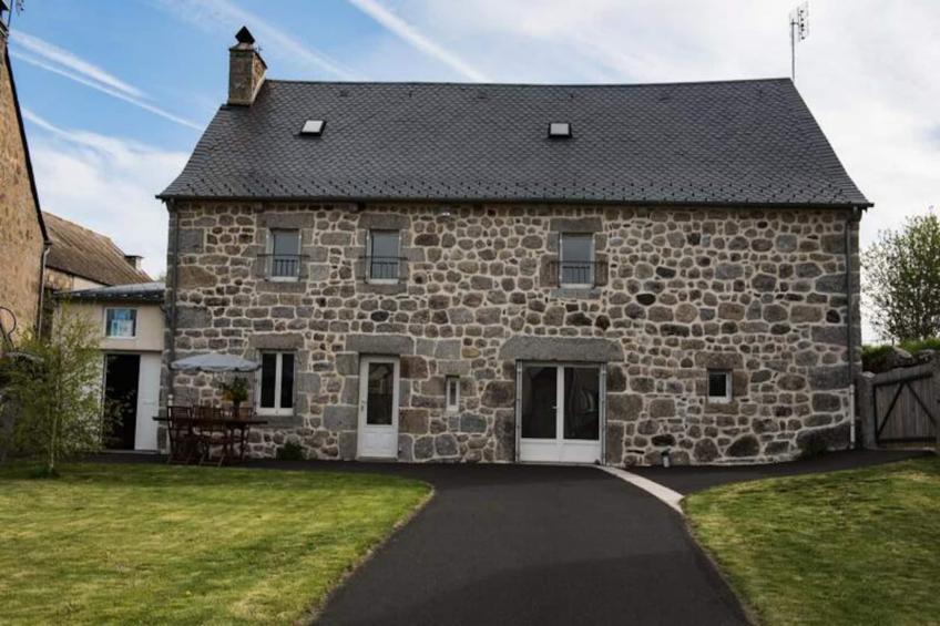 Gîte de France Gîtes de france 3 épis 8 personnes à malbouzon 3 épis