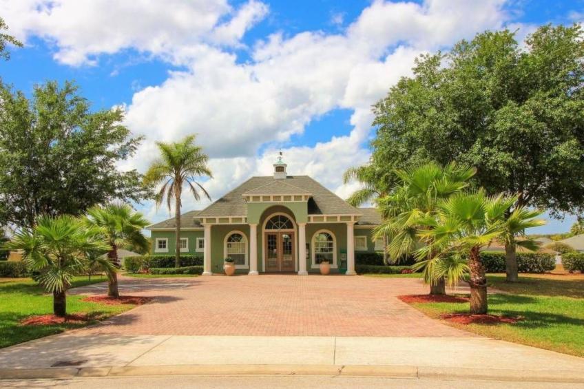 Sonniger Privatpool mit freistehendem Whirlpool und Filmraum - foto 31