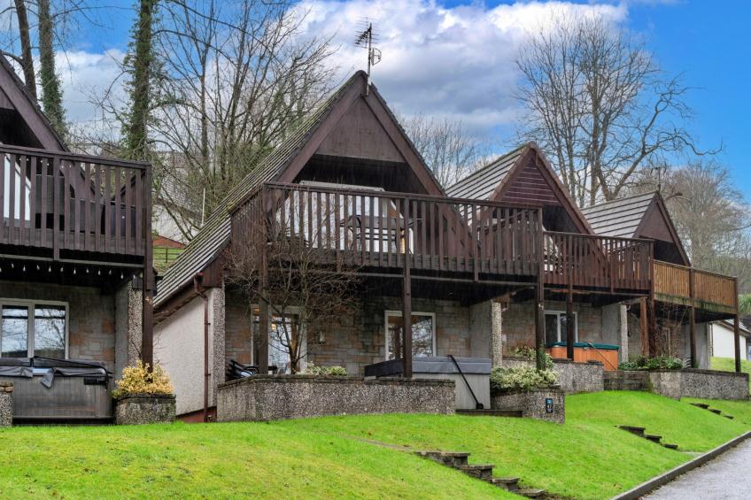 Toblerone Lodge
