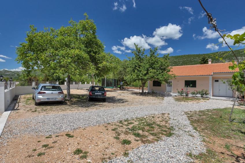 in Rašćane mit Beheiztem Pool - foto 46