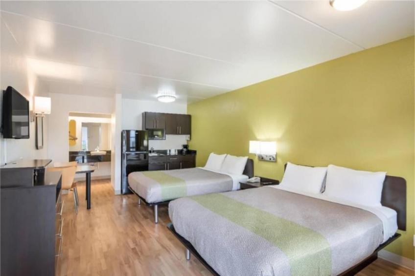 2 QUEEN BEDS  NON-SMOKING KITCHEN - foto 12